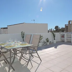 Entero Con Solarium En Sabinillas, Con Piscina Y Al Lado Del Puerto De La Duquesa Manilva